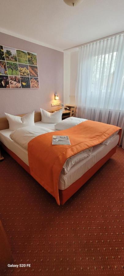 Hotel Restaurant Ruppert Walluf Екстер'єр фото