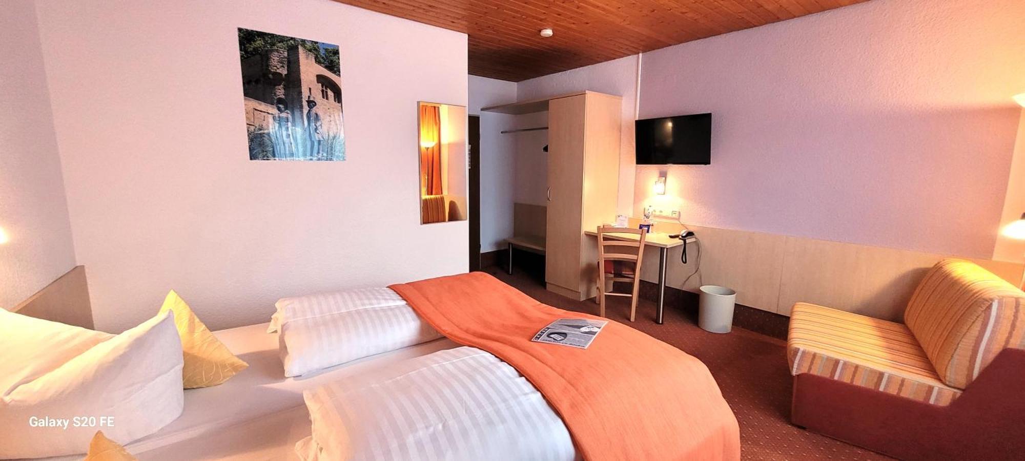 Hotel Restaurant Ruppert Walluf Екстер'єр фото