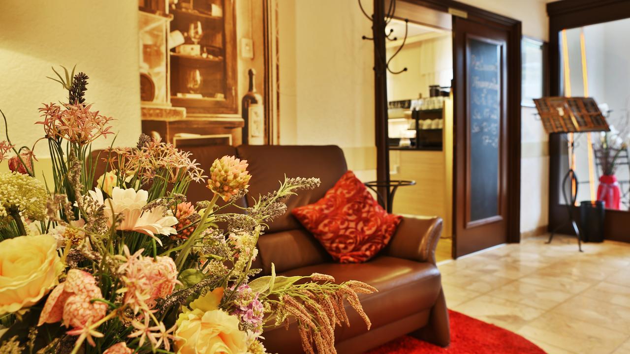 Hotel Restaurant Ruppert Walluf Екстер'єр фото